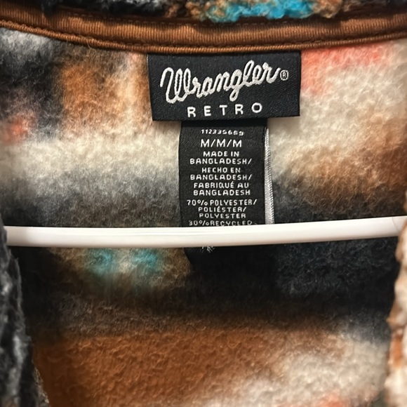 Wrangler pullover - Picture 3 of 3